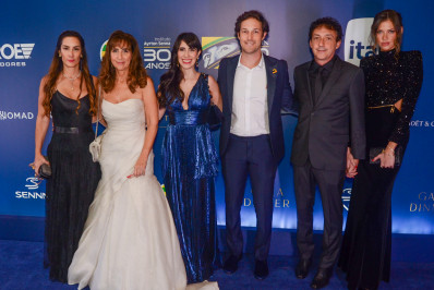 Famosos marcam presença em homenagem aos 30 anos do legado de Ayrton Senna