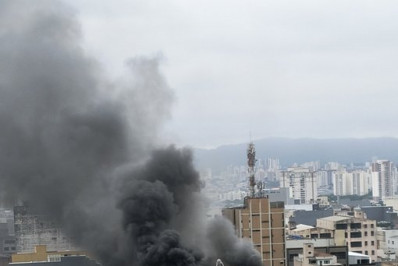 Incêndio em shopping de SP pode ter atingido cerca de 200 lojas