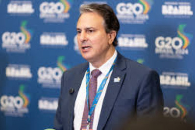 'Não tenho intenção de disputar nada em 2026', diz Camilo Santana