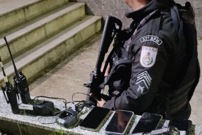 Polícia Militar apreende cinco adolescentes com cocaína em Resende