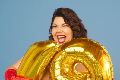 Fabiana Karla posta clique ousado para comemorar aniversário de 49 anos