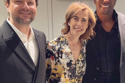 Fernanda Torres e Selton Mello encontram Terry Crews em festival e fãs vão à loucura: 'Os melhores da comédia'