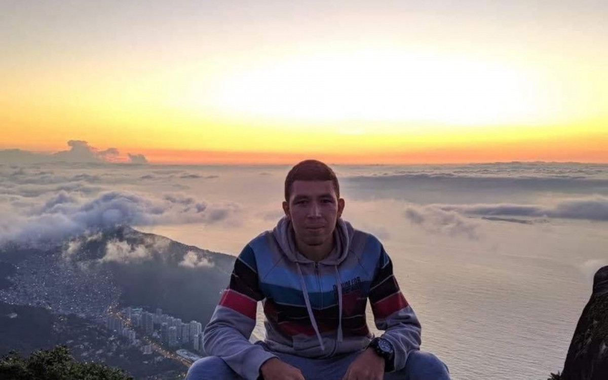 Rafael Hollanda Mathias trabalhava no momento em que foi baleado