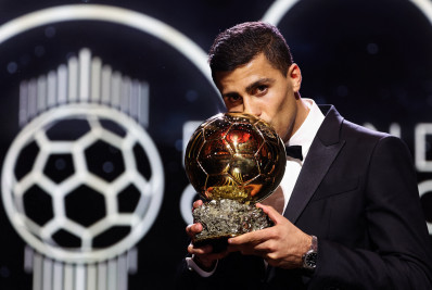 Neymar rebate Rodri após fala sobre Vini Jr: 'Virou falador'