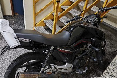 PMs do Proeis Nilópolis e Guarda Civil Municipal apreendem motocicleta em Olinda