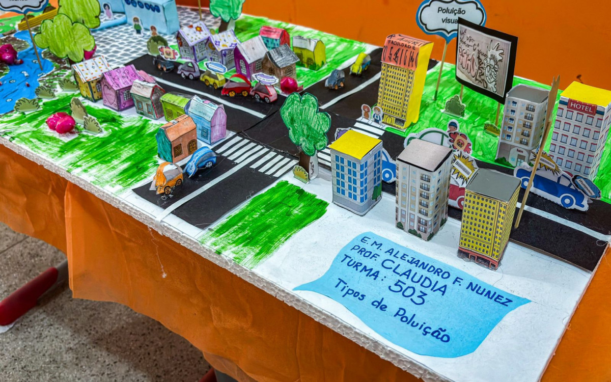 A Feira de Ciências enfatizou o tema da poluição e todos os seus tipos