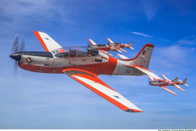 Aeronaves da FAB se chocam durante voo de instrução em Pirassununga