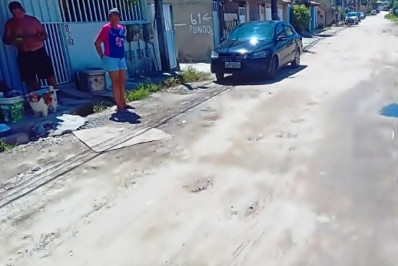 Esgoto a céu aberto no Jardim Mariléia: moradores sofrem e exigem solução