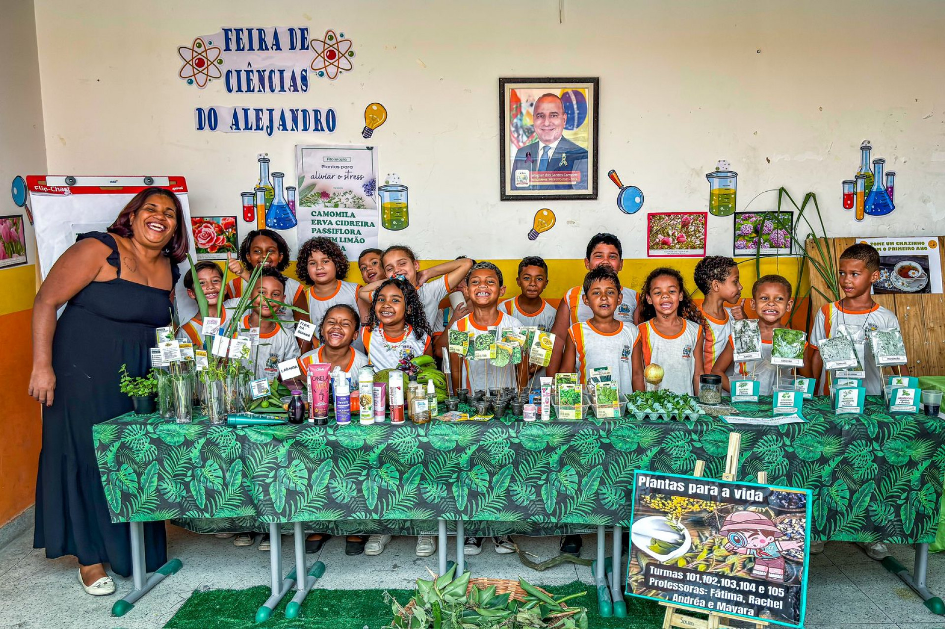 Durante as fases do projeto, os alunos puderam aprender sobre plantas indígenas, tipos de poluições, além de produzir experimentos com magnetismo e muito mais - Rafael Barreto/PMBR