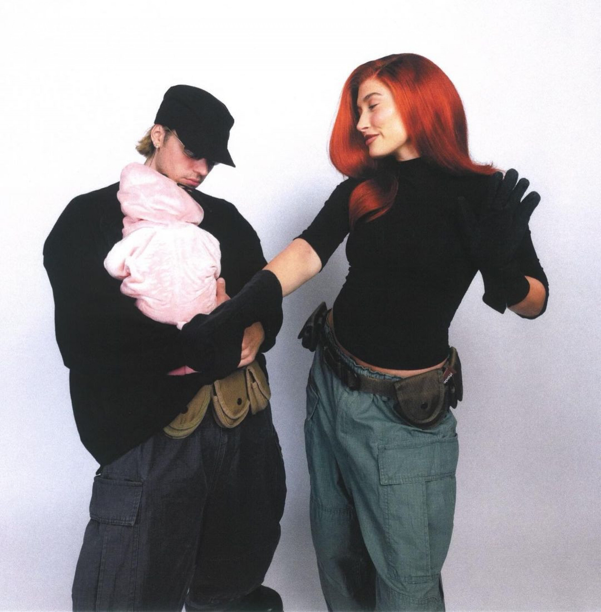 Justin e Hailey Bieber com o filho - Reprodu&ccedil;&atilde;o / Instagram