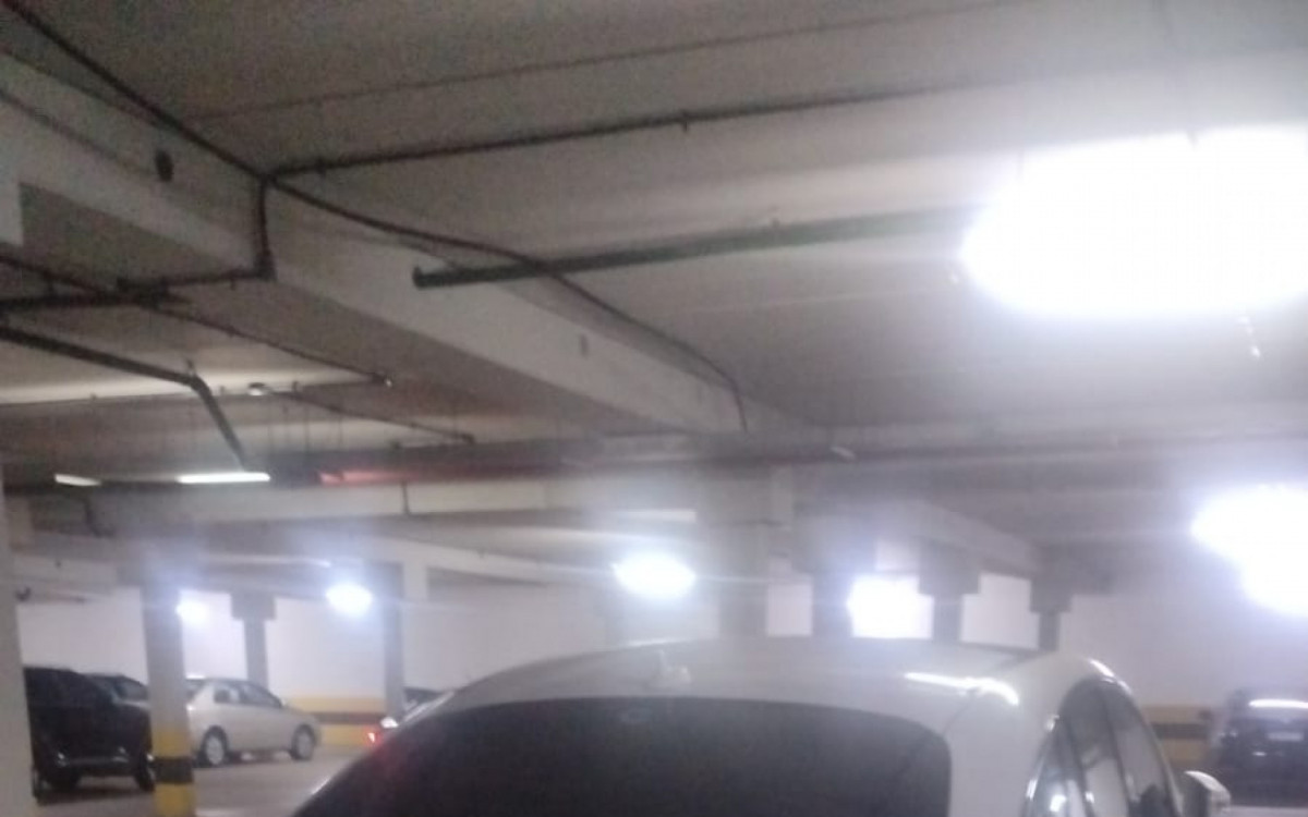 Agentes apreenderam ve&iacute;culos com casal