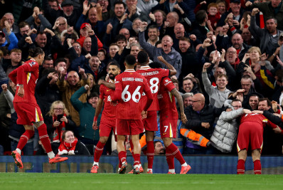 Liverpool vence o Brighton e assume a ponta da Premier League após tropeço do City