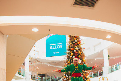 Caxias Shopping dá início à temporada de Natal com a chegada do Papai Noel