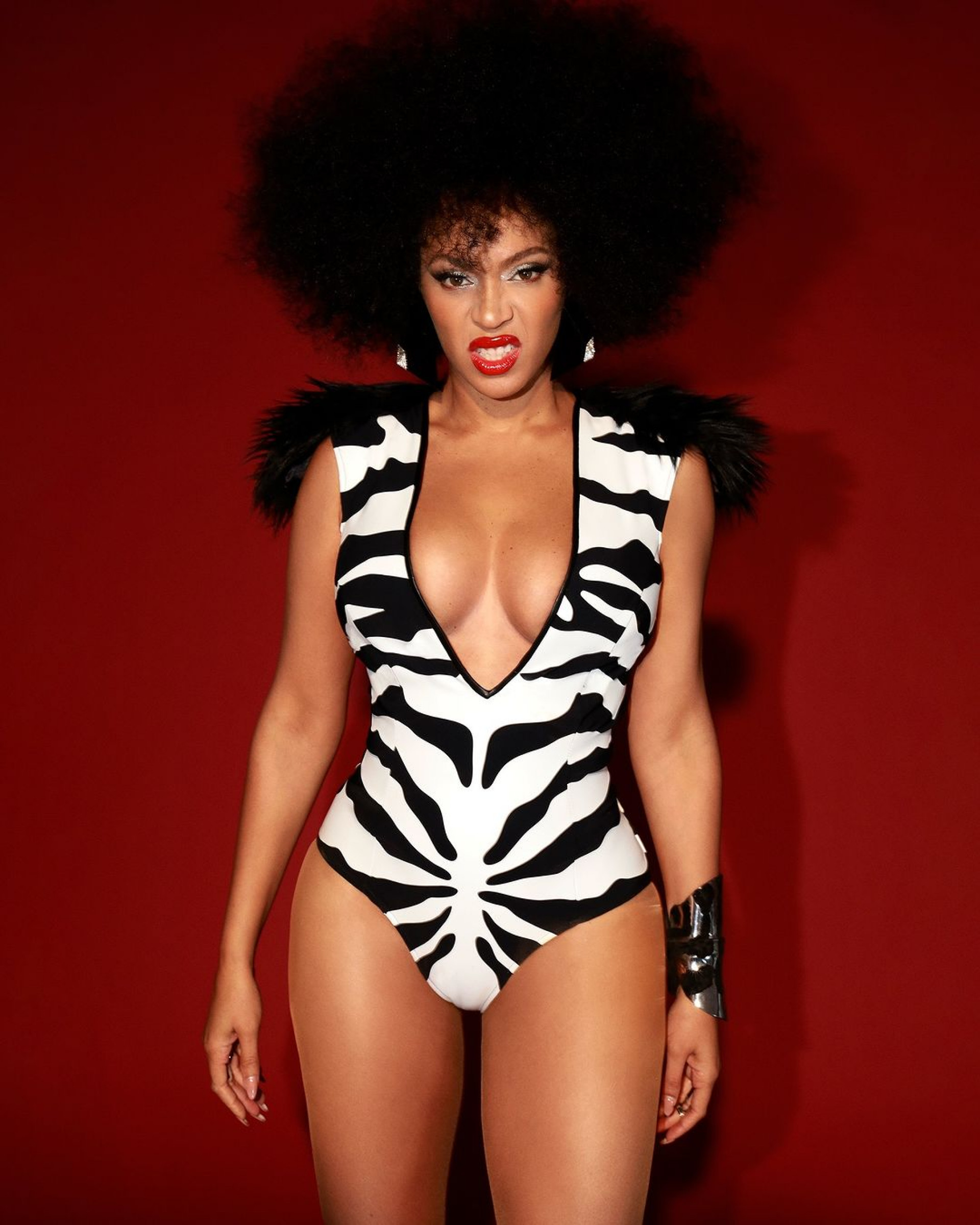 Beyoncé se fantasia de grandes nomes do rock e aumenta rumores de álbum - Reprodução / Instagram