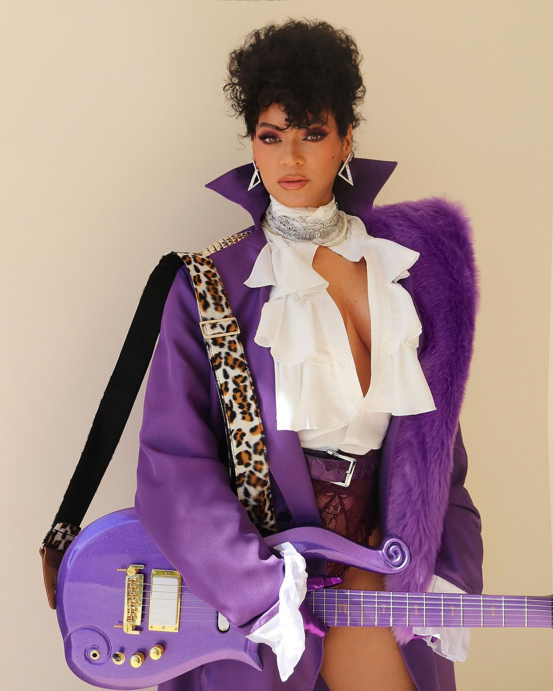 Beyoncé se fantasia de grandes nomes do rock e aumenta rumores de álbum - Reprodução / Instagram