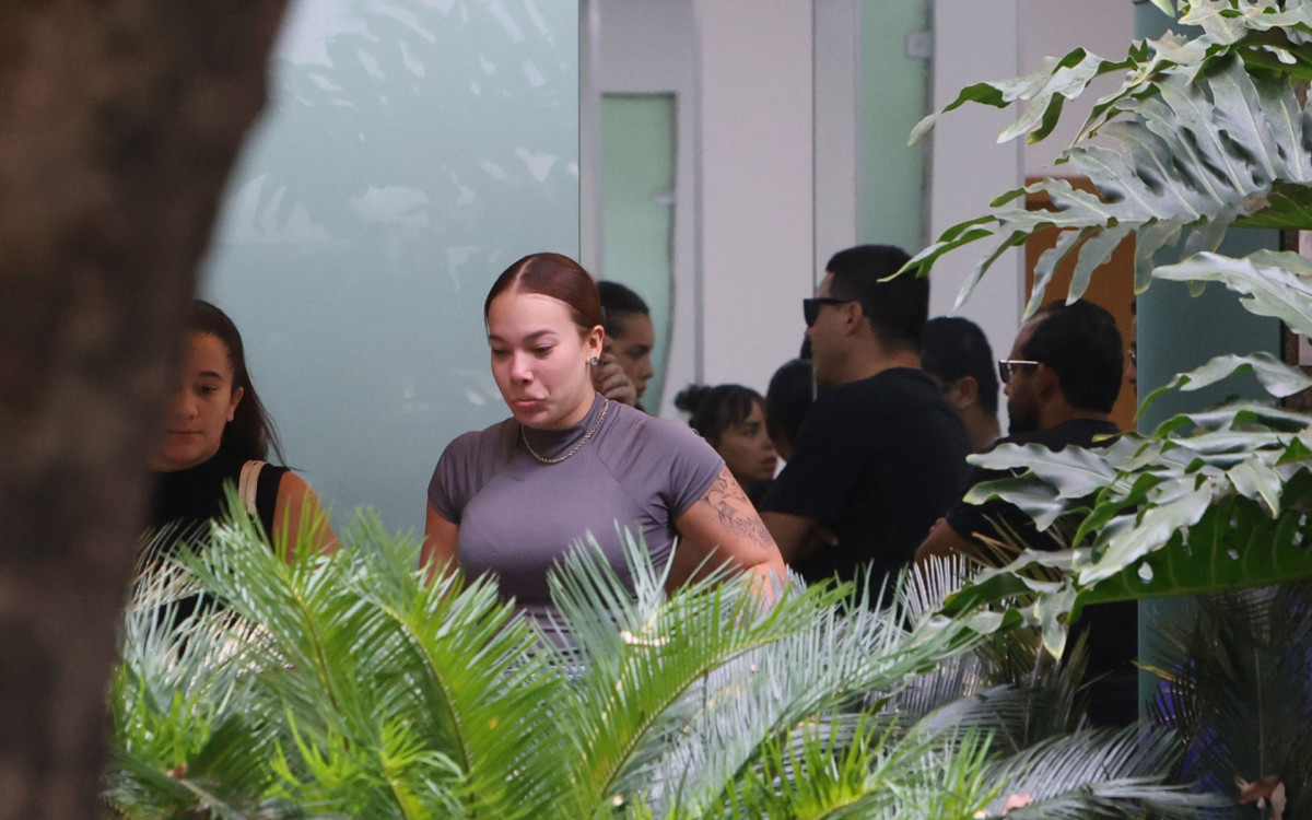 Velório do instrutor de parapente José de Alencar Lima Junior, que morreu ao saltar da Pedra Bonita, nesta segunda-feira (04).