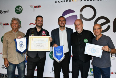 Campeão Mundial de Sinuca se torna Cidadão Benemérito de Niterói