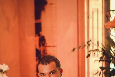 Livro de Raí Rocha explora emoções e autoestima com uma visão terapêutica e reflexiva