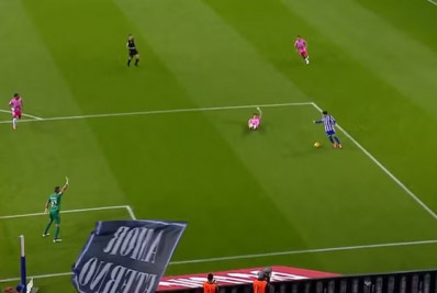 Brasileiro protagoniza lance de fair play e recebe aplausos em Portugal