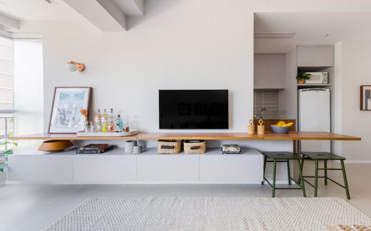 &Eacute; poss&iacute;vel aproveitar todos os espa&ccedil;os de um apartamento pequeno (Projeto: Studio Guadix | Imagem: Guilherme Pucci) 
