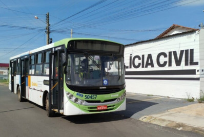 Homem é preso após ejacular em passageira dentro de ônibus