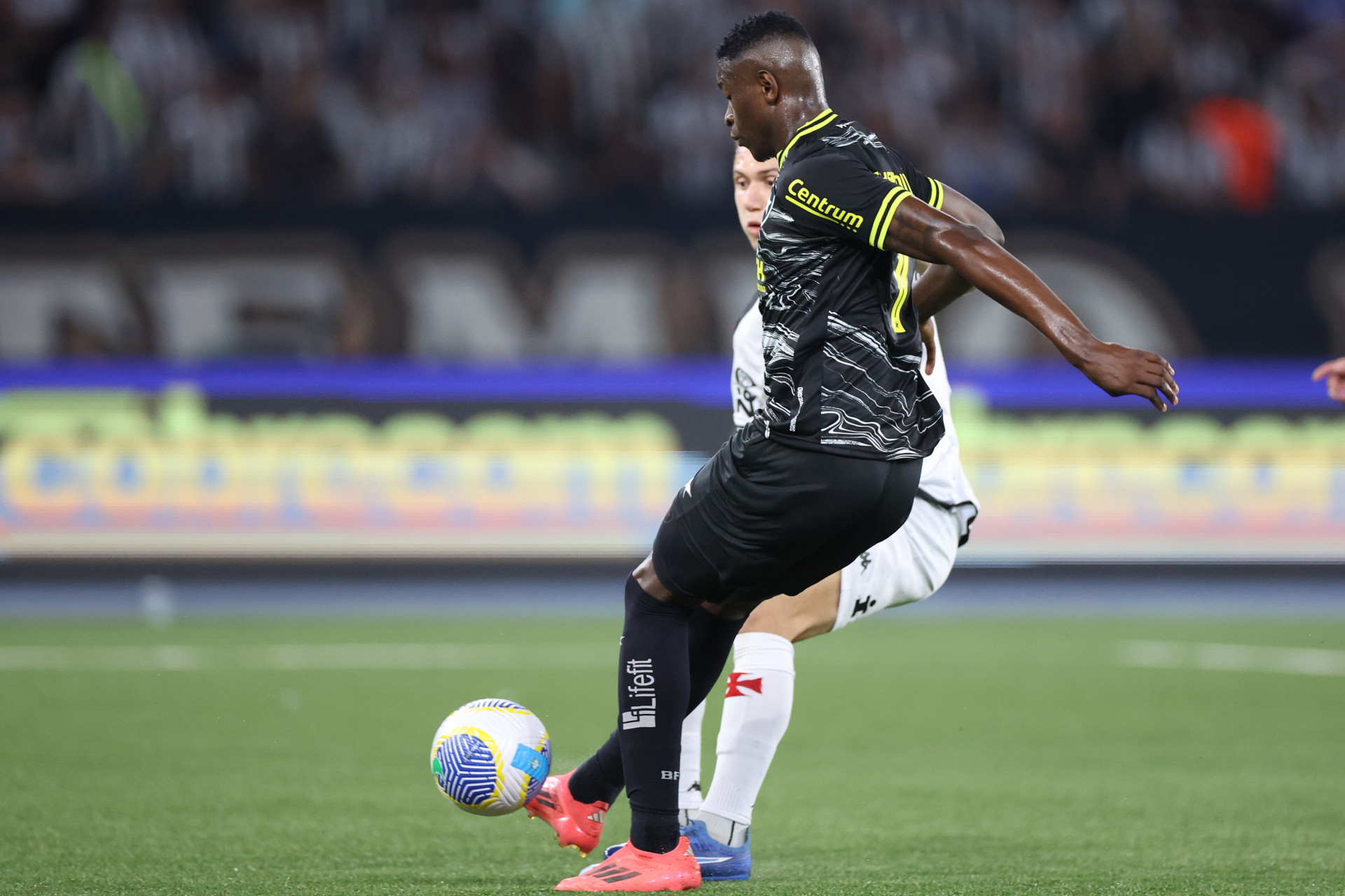  Luiz Henrique brilhou na vit&oacute;ria do Botafogo sobre o Vasco - Vitor Silva/Botafogo