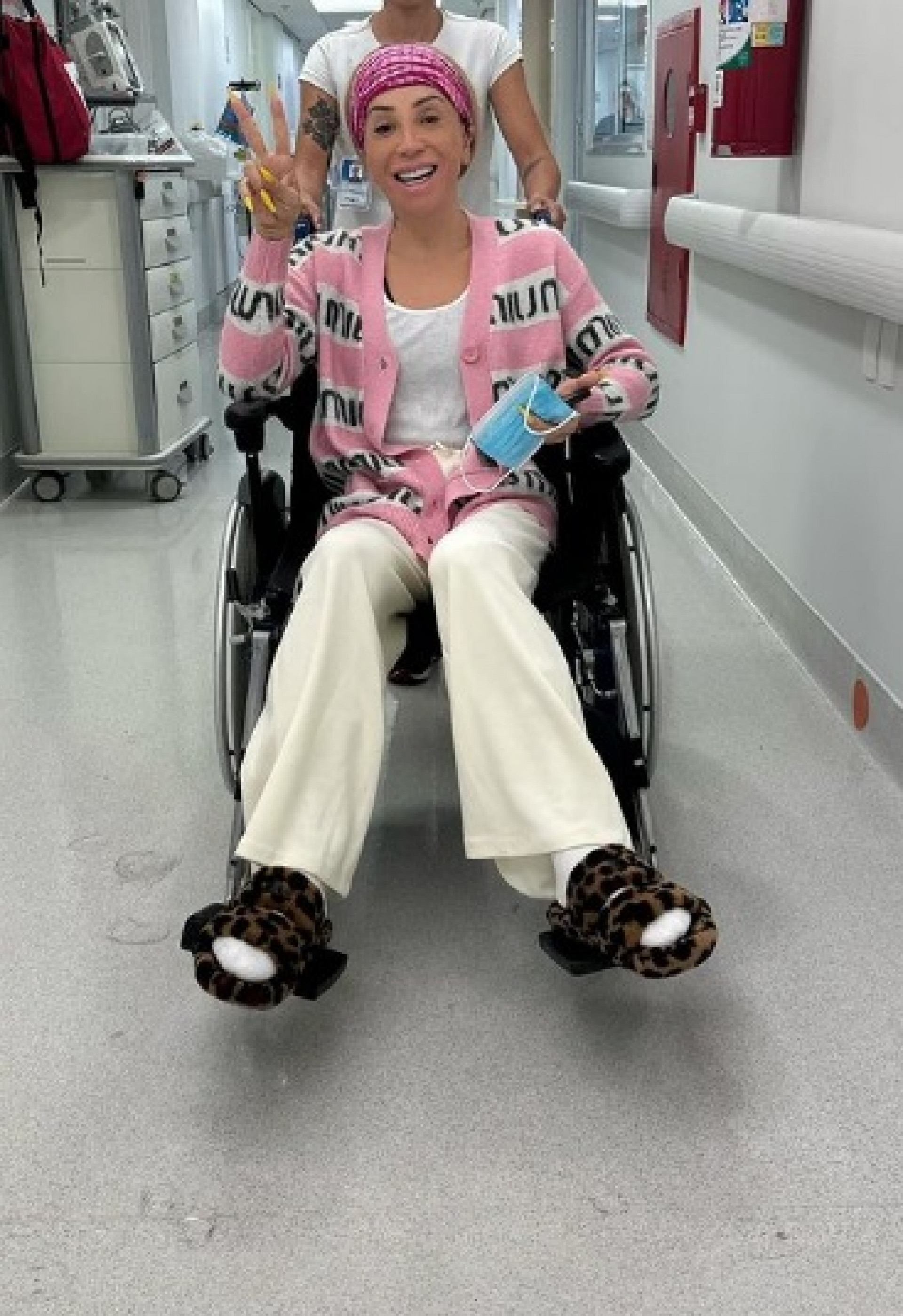 Influenciadora corrigiu uma flacidez abdominal  - Reprodução/Instagram 