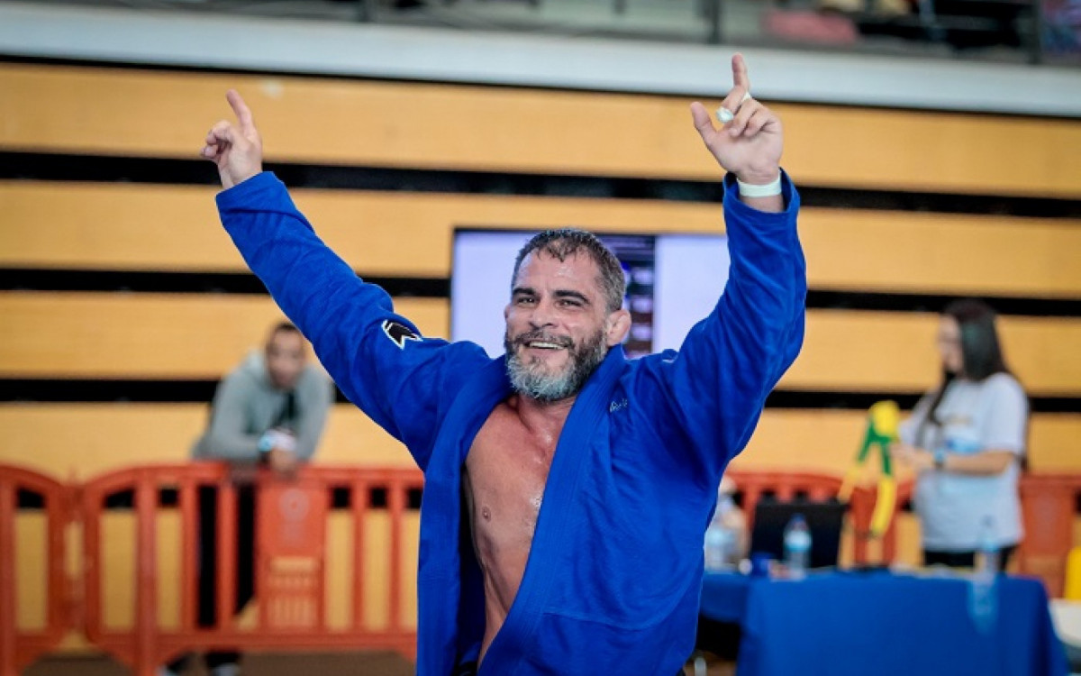 Isaac Guimarães faturou cinco medalhas e deu show na Eurocup 2024 