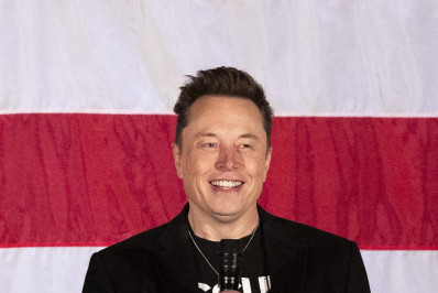 Musk se reúne com congressistas para discutir cortes de orçamento nos EUA