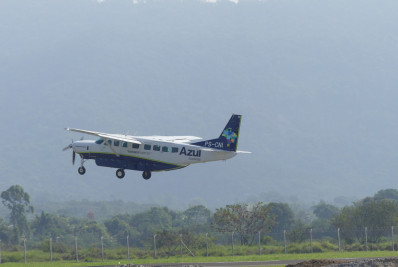 Cancelamentos de voos em aeroportos de SP continuam um dia após vendaval