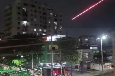 Vídeo: Vila da Penha vive noite de terror com tiroteio entre bandidos e PMs