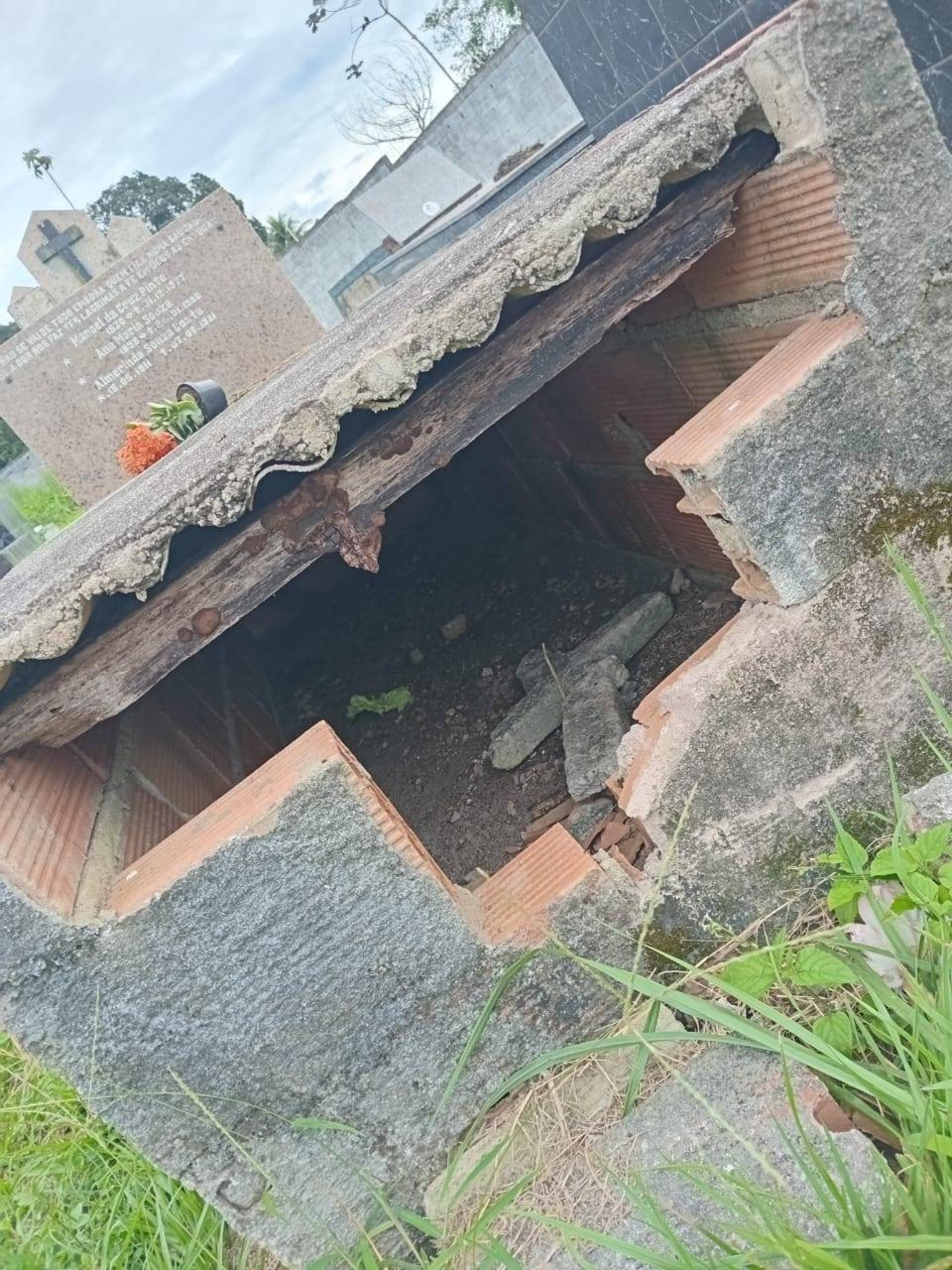 Corpo de João Pedro Soares desapareceu do Cemitério de Vila Esperança, em Magé - Divulgação