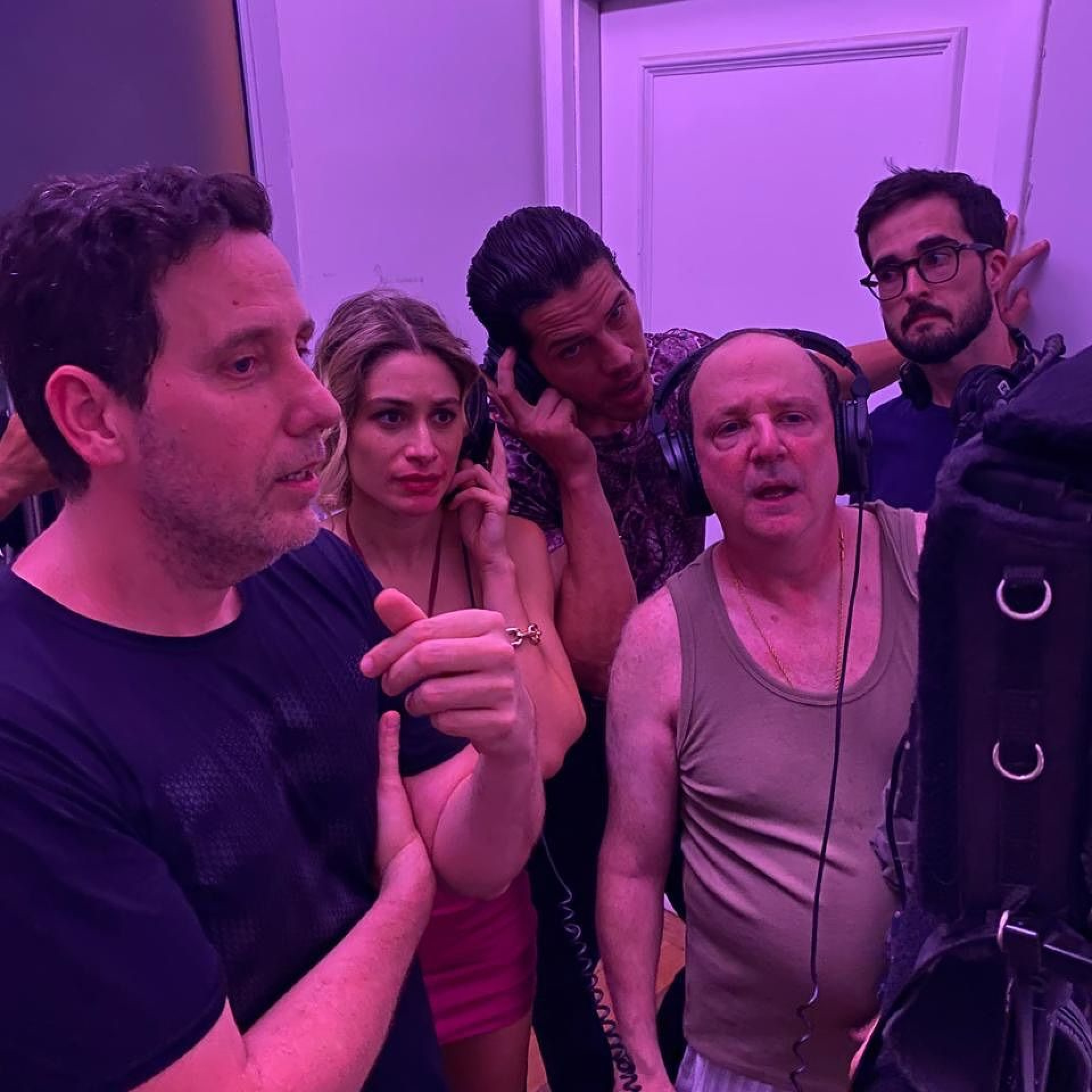 Luisa Arraes posa agarradinha com José Loreto após se beijarem em festa
 - Reprodução / Instagram 