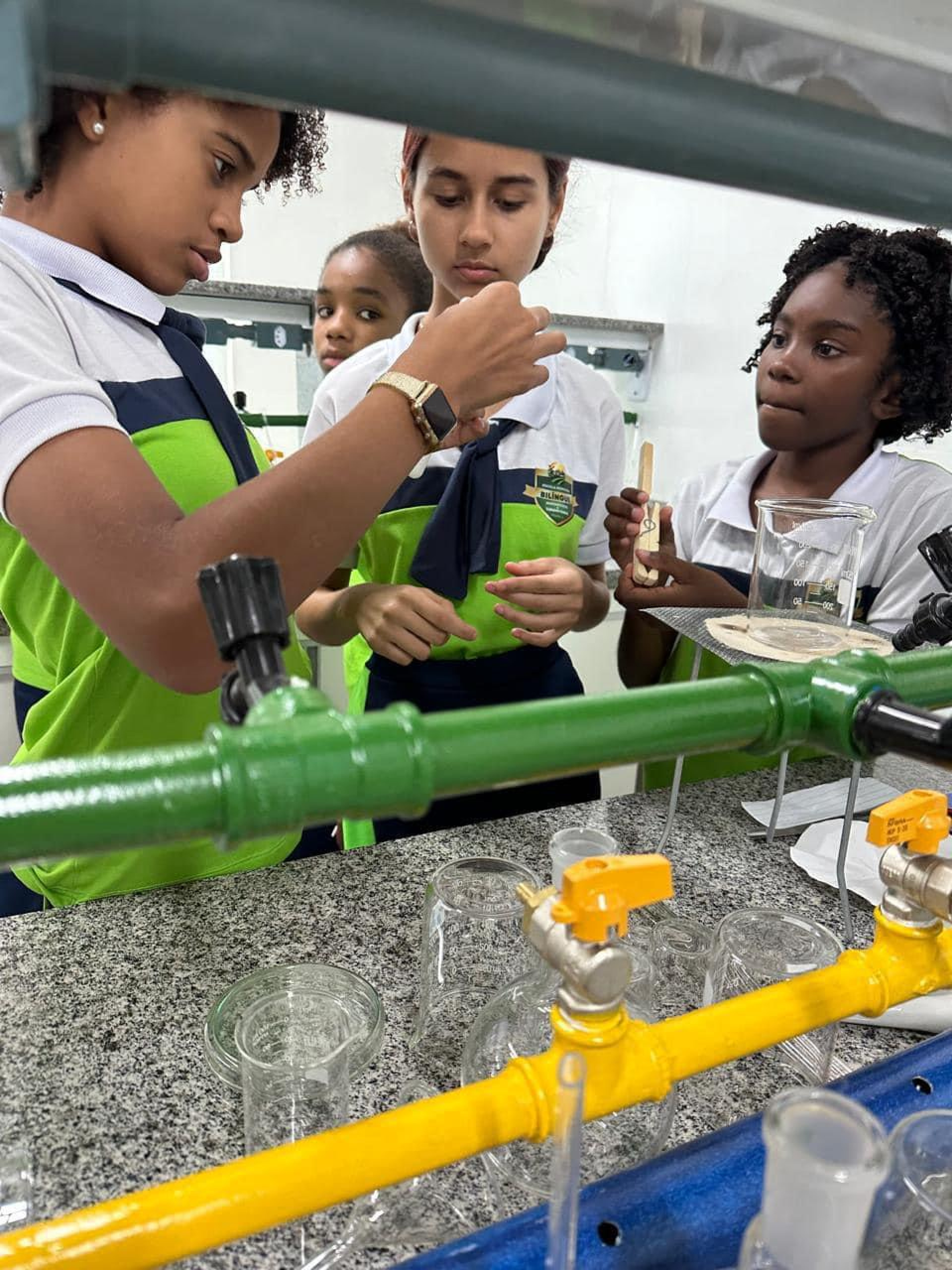 Escola Bilíngue Municipal com orientação em Agronegócio e Turismo Rural