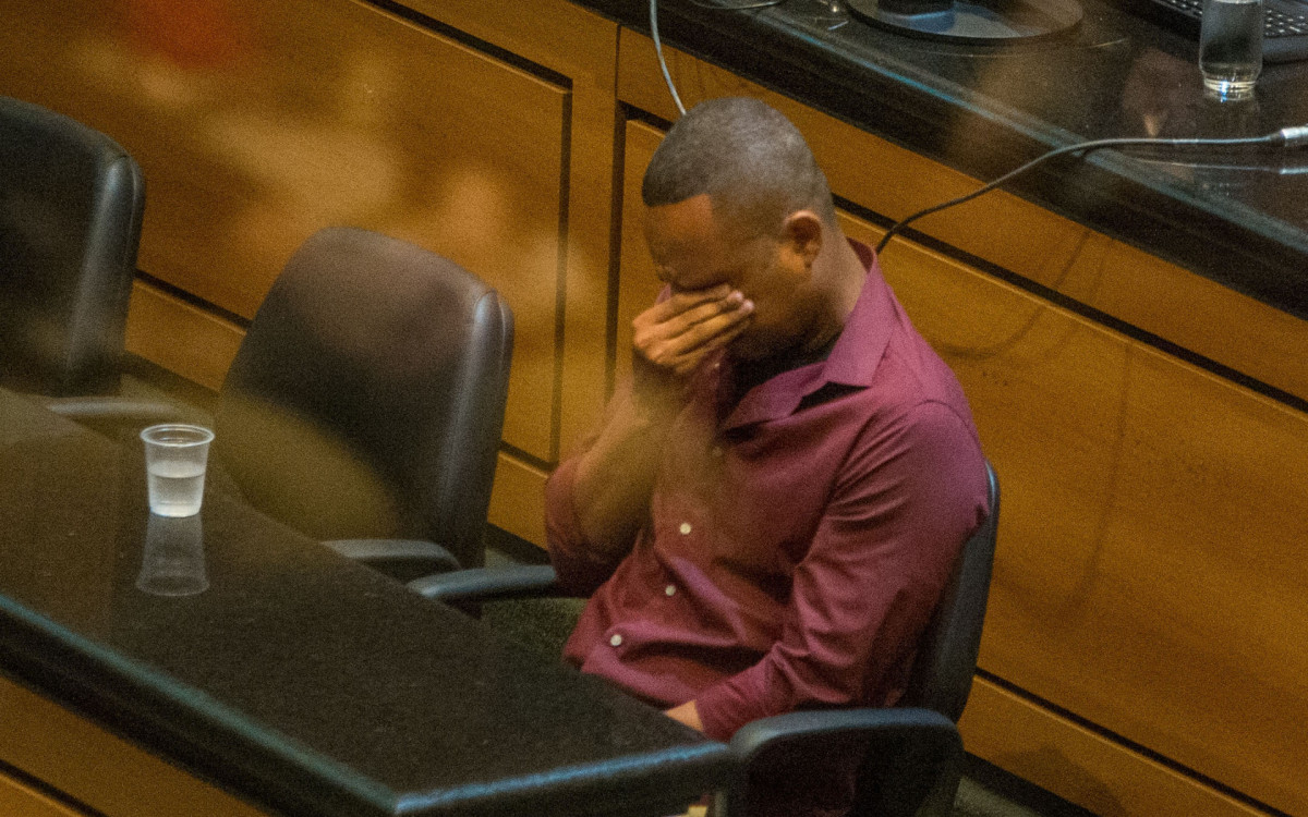 Juri confirmou que o PM Rodrigo Jos&eacute; de Matos Soares fez os disparos contra &Aacute;gatha F&eacute;lix, mas decidiu pela absolvi&ccedil;&atilde;o