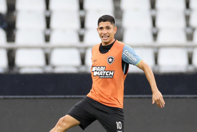 Savarino se aproxima de melhor temporada da carreira; veja os números