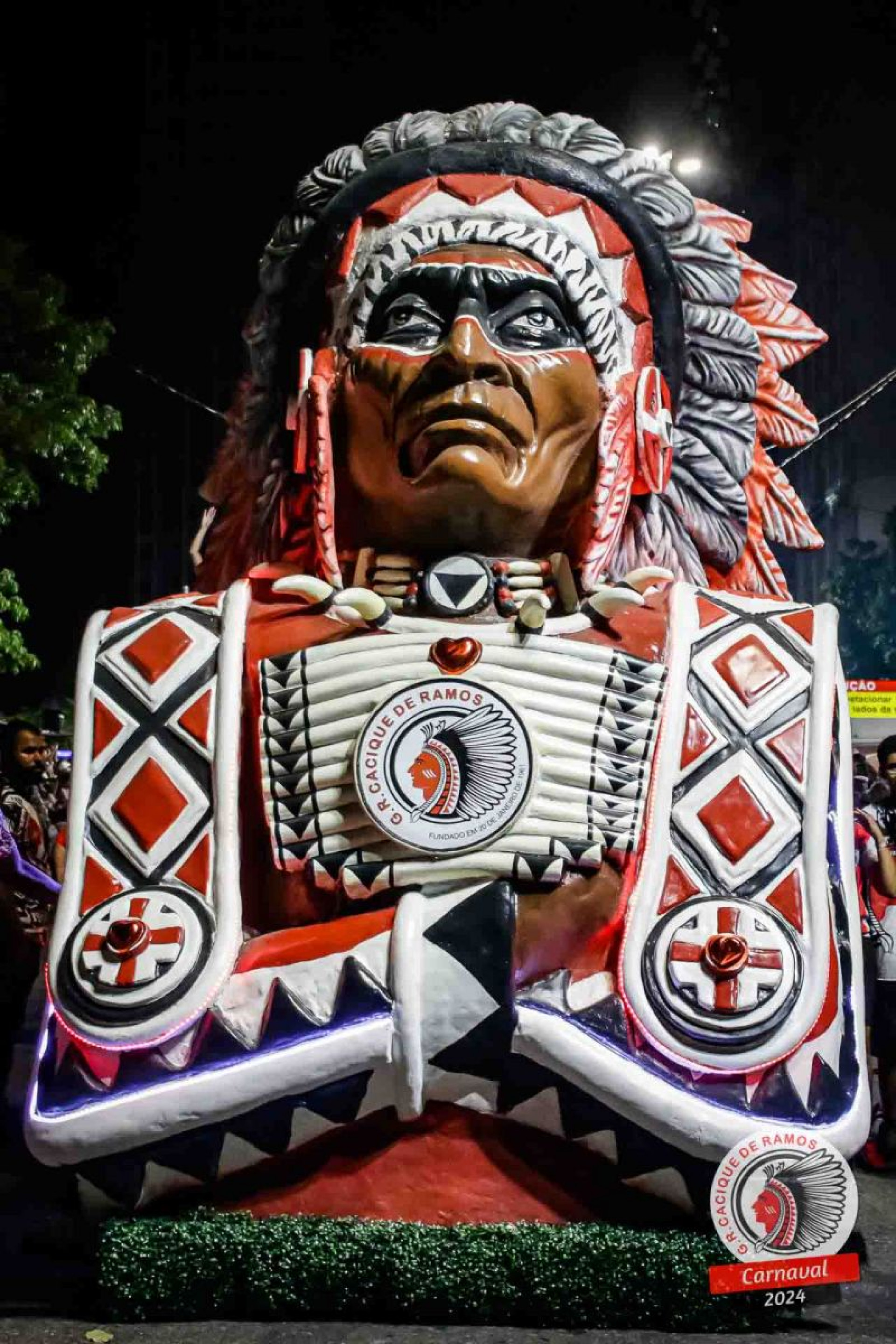 Registro no desfile de Carnaval do Cacique de Ramos em 2024 - Michelle Beff / Cacique de Ramos