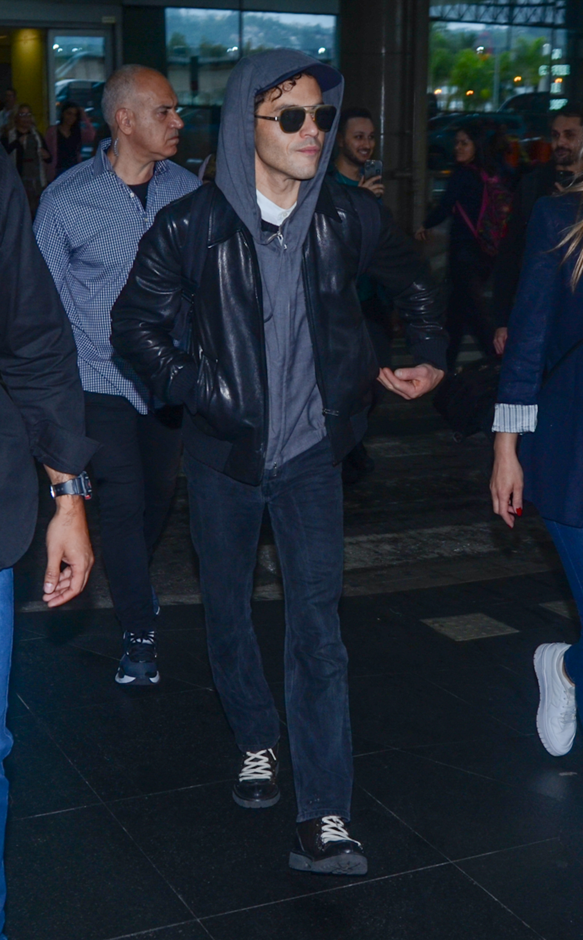 Rami Malek desembarca em aeroporto de São Paulo - Araujo / Agnews