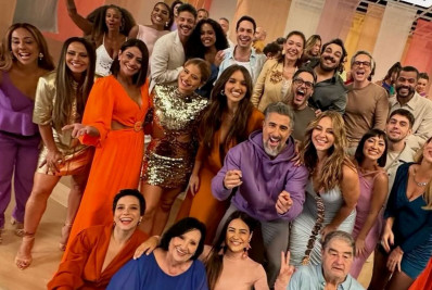 Famosos gravam vinheta de final de ano da TV Globo e exibem bastidores