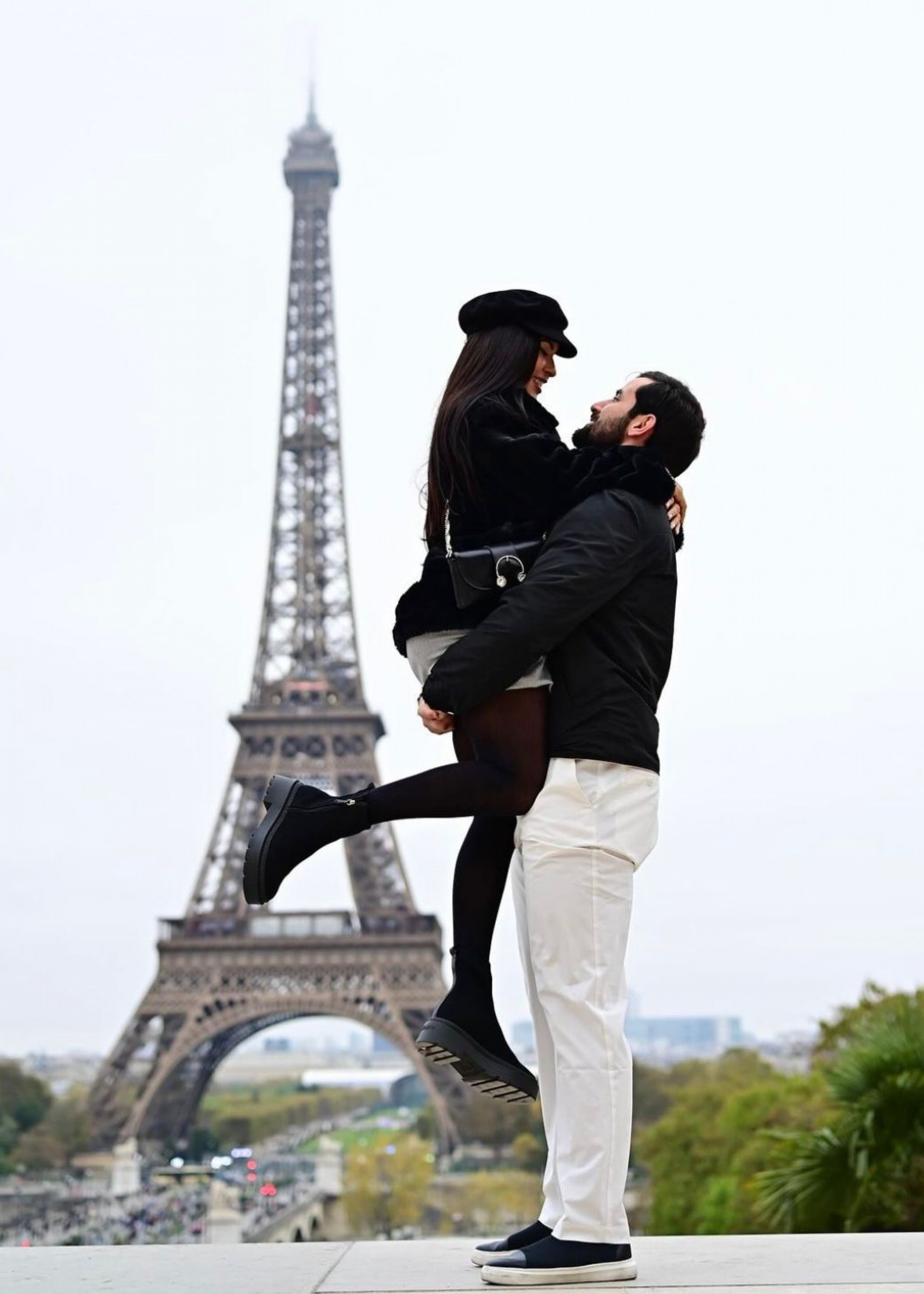 Em Paris, Isabelle Nogueira se declara para Matteus - Reprodução/Instagram