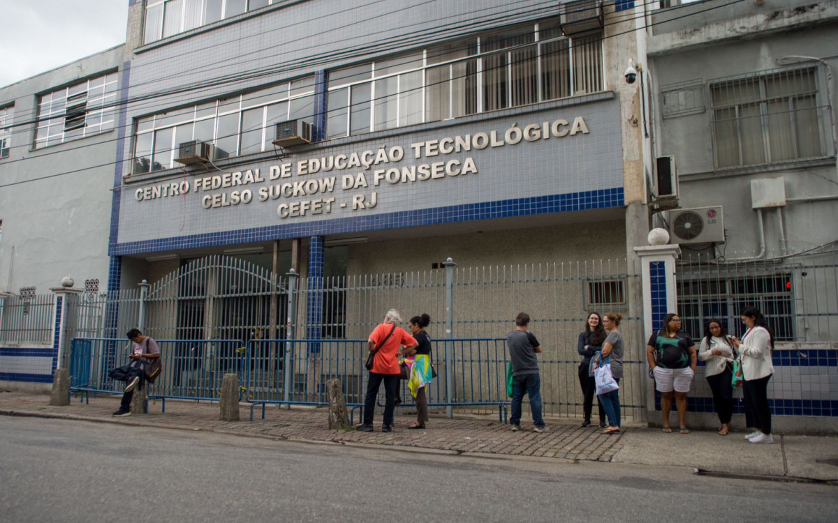 Ataque no Centro Federal de Educa&ccedil;&atilde;o Tecnol&oacute;gica Celso Suckow da Fonseca (Cefet-RJ), no Maracan&atilde;, causou p&acirc;nico