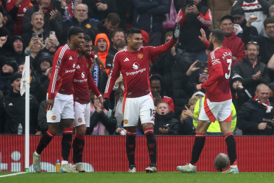 Manchester United vence o Leicester no último jogo sob comando do interino Van Nistelrooy