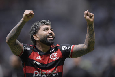 Gabigol se emociona com título e se despede do Flamengo: 'Minha última final'