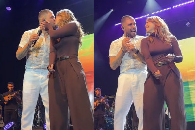 Paolla Oliveira dança e beija Diogo Nogueira em show