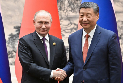 China e Rússia devem revidar a política de 'contenção' dos EUA, afirma secretário
