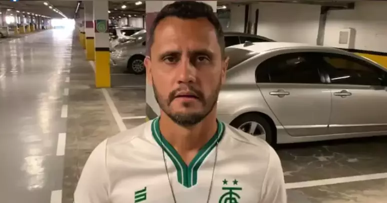 Senador bolsonarista critica jornada de políticos e defende fim da escala 6x1