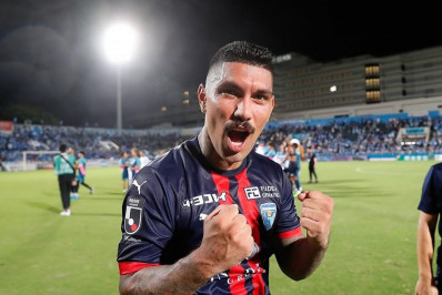 Ex-Vasco, Yuri Lara celebra temporada no Japão: 'Ano perfeito'