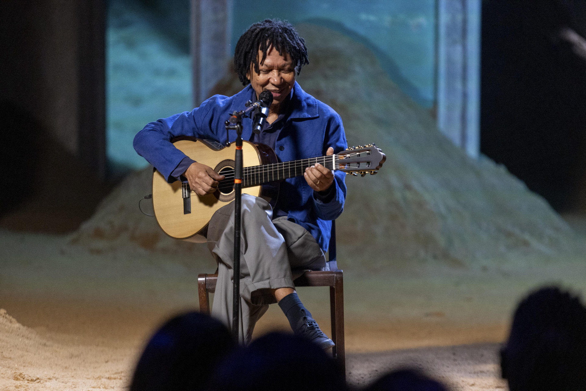 Djavan canta sucessos no 'Som Brasil' - Beatriz Damy / TV Globo