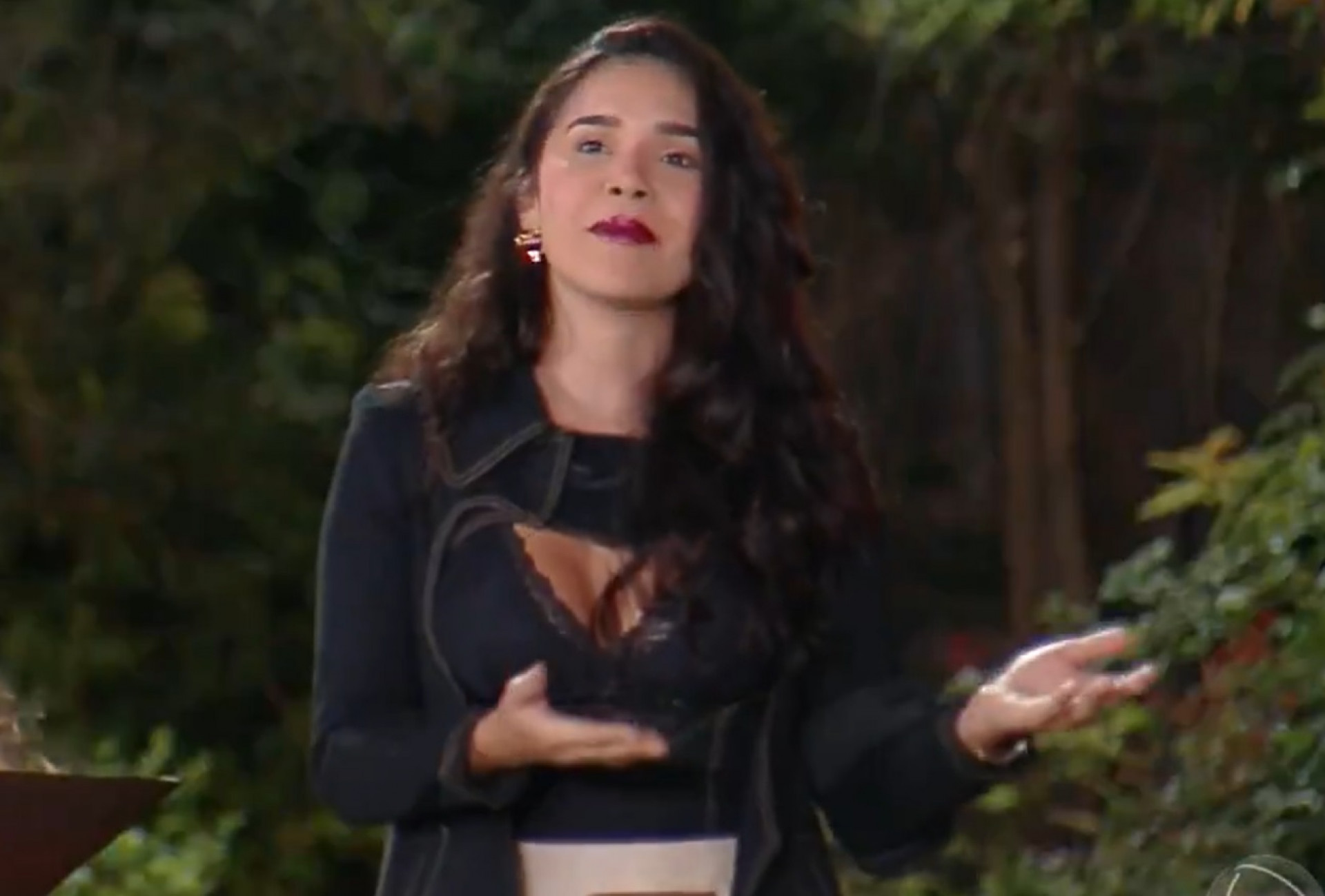 Gizelly Bicalho se descontrola durante dinâmica de A Fazenda - Reprodução de  vídeo 