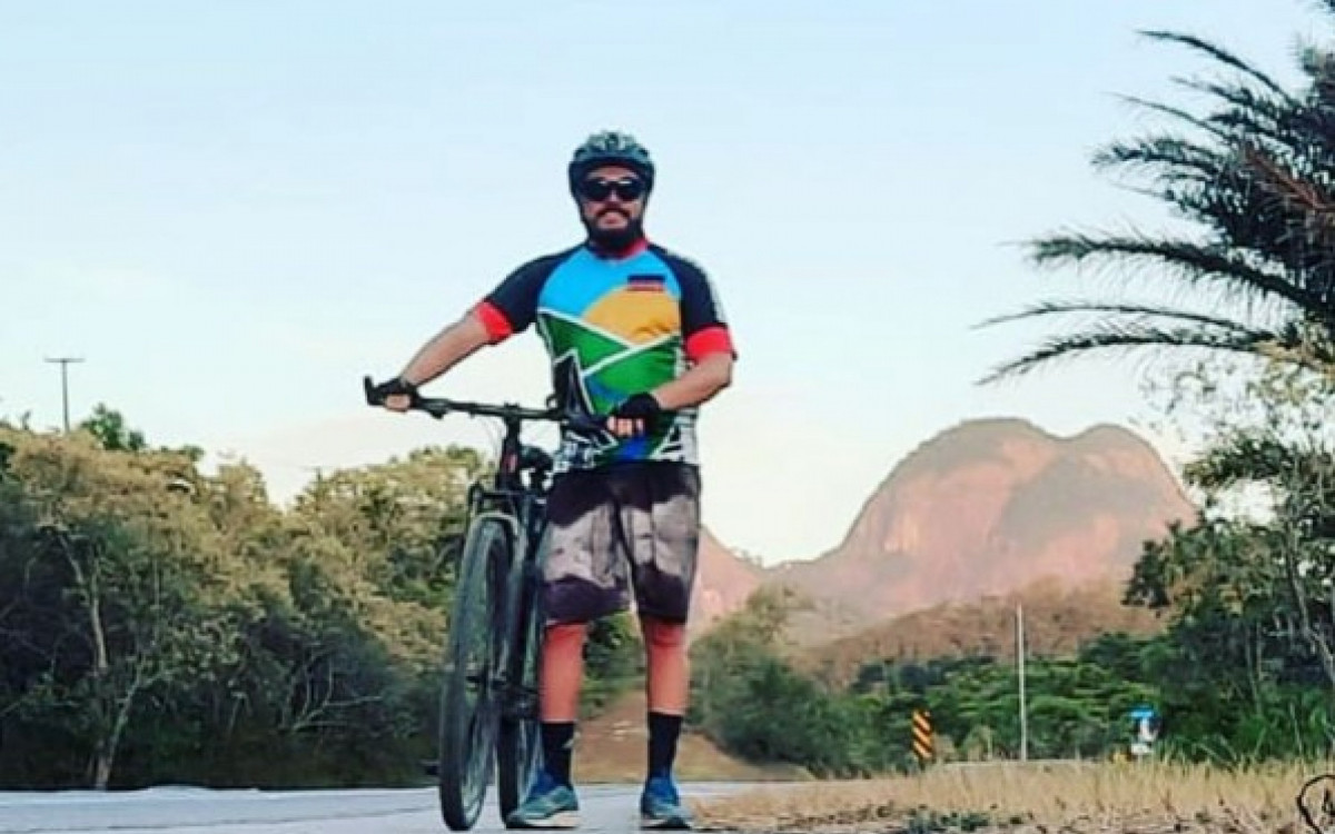 Torcedor do Botafogo, Jos&eacute; Marcelo juntou a paix&atilde;o pelo clube com o ciclismo - Reprodu&ccedil;&atilde;o de Instagram